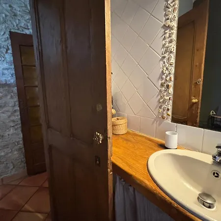Petite Maison Du Carrefour De La Ceze *
