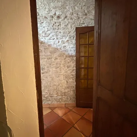 Petite Maison Du Carrefour De La Ceze Διαμέρισμα *