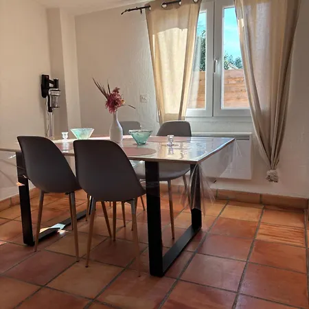 Petite Maison Du Carrefour De La Ceze Διαμέρισμα
